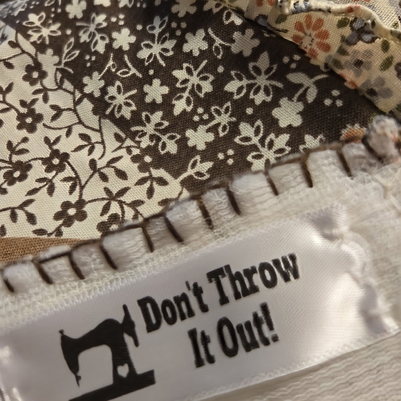 Upcycled Blanket patch winter Scarf handmade Ruffle Dont Throw It Out - Picture 7 of 7